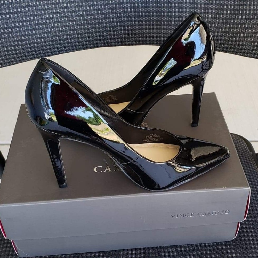 Vince Camuto Black shoes